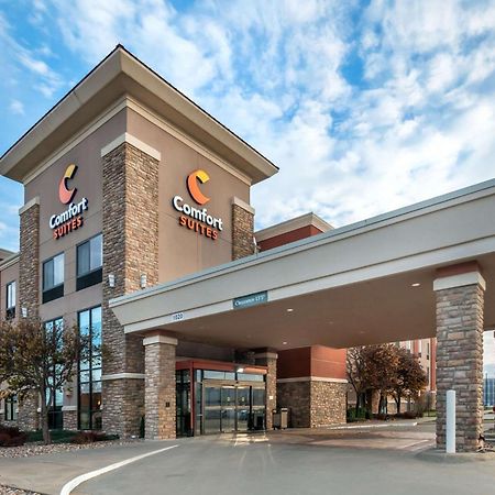 Comfort Suites Manhattan Exterior photo